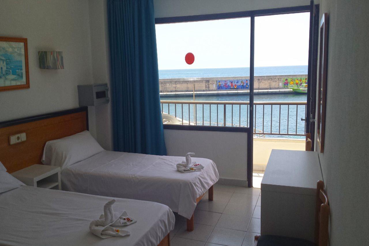 Hostal Port Corona Cala Ratjada  Kültér fotó